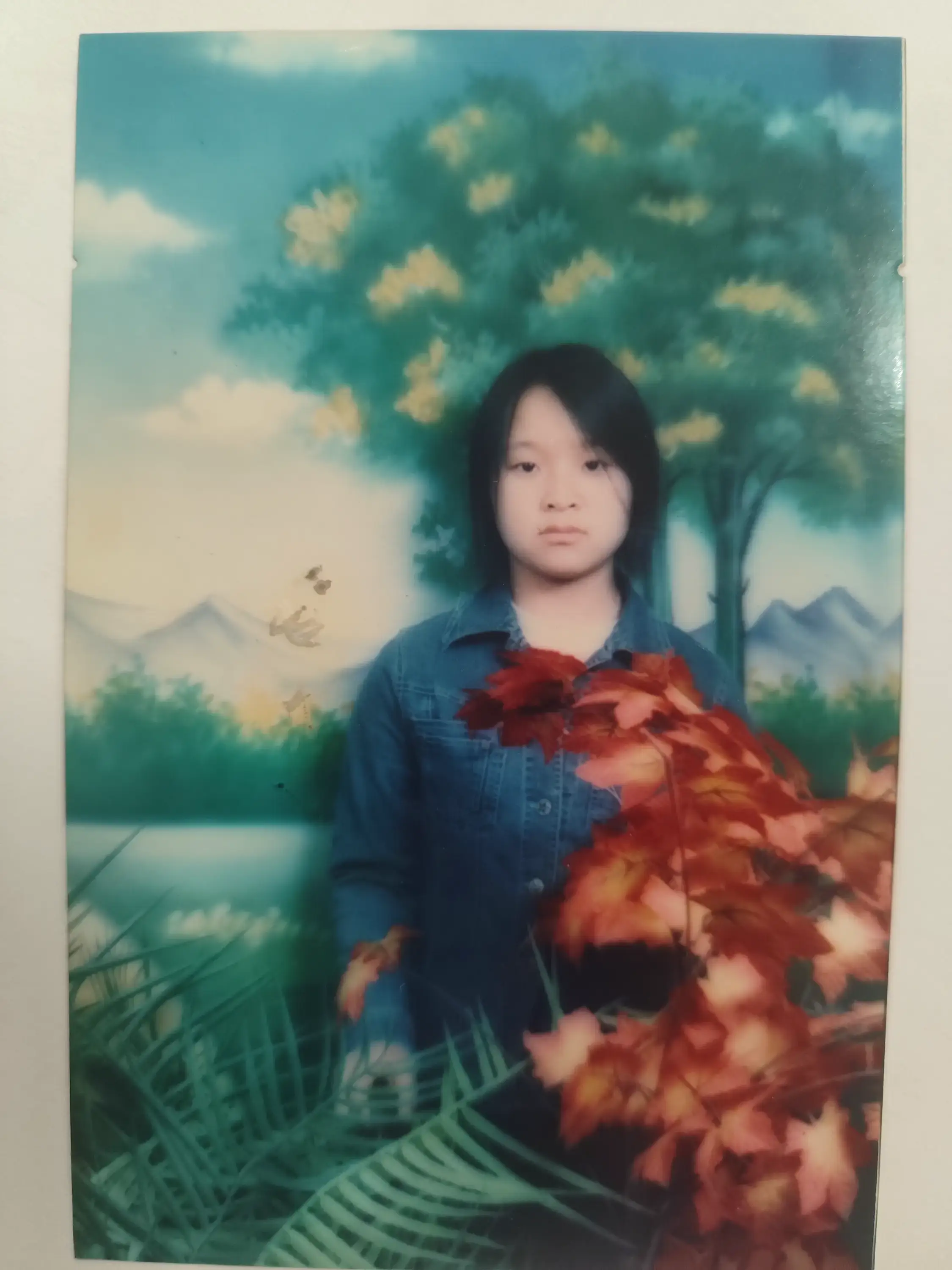 邓文君，2006年。每次看到这张，都能想起她在教室里跟同桌说悄悄话的样子。