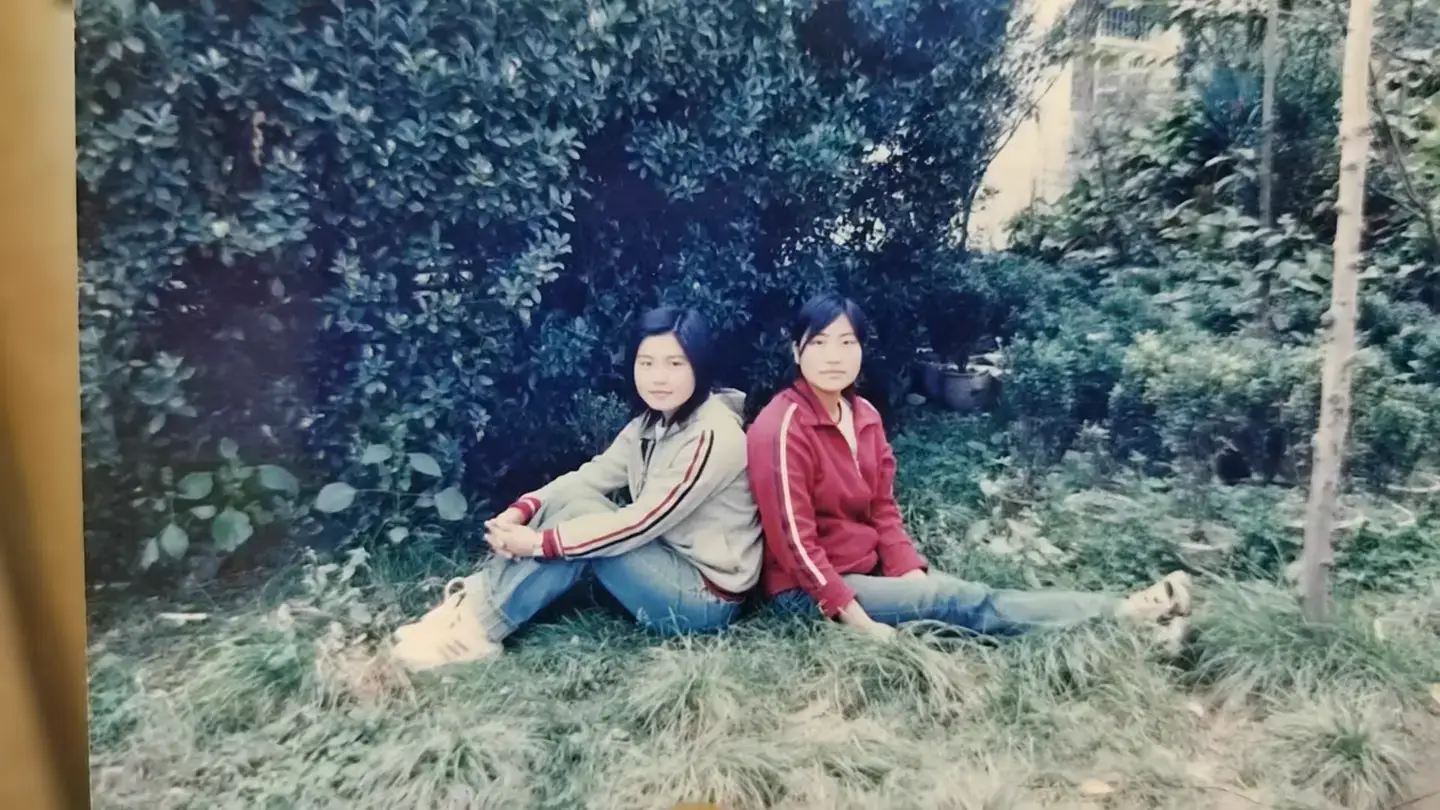 镇雄一中212班2006年珍贵留影，记录我们校园活动的美好瞬间。